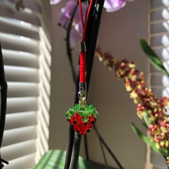 Strawberry Bead Phone Charm/Keychain from Hawaii - Picture 2 of 2